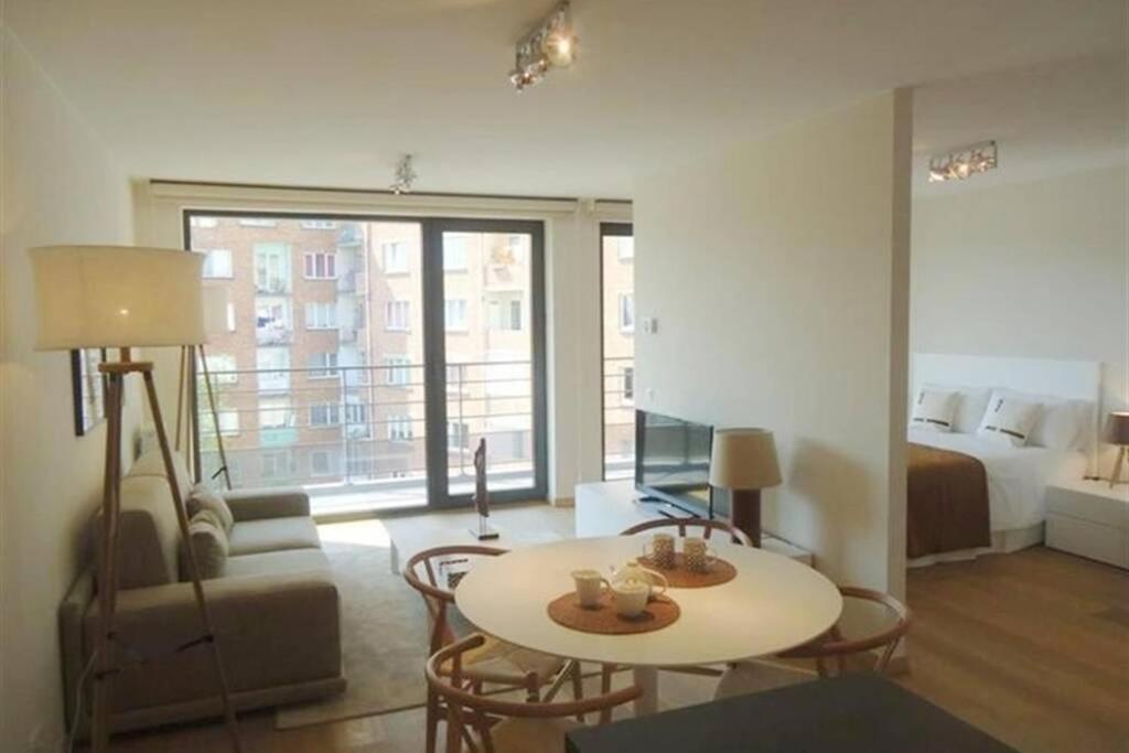 Luxury Suite Apartment Flagey/Louizalaan Bryssel Exteriör bild